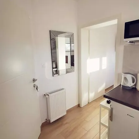 In - Istrien 43384 Apartment Pula